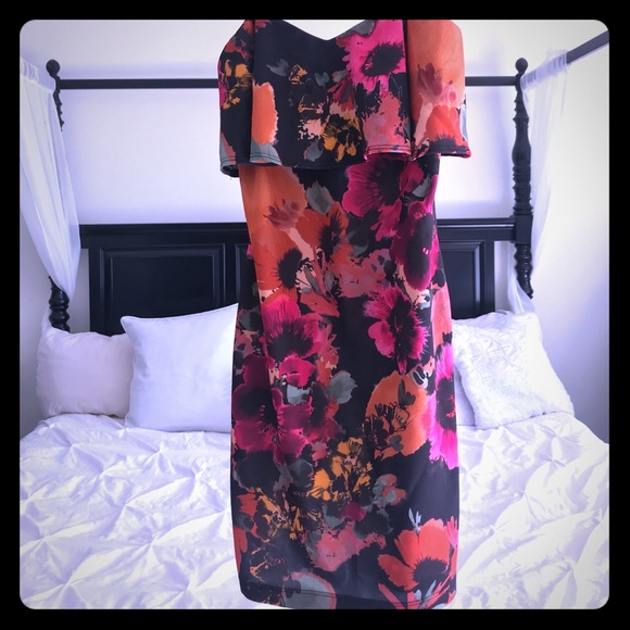 Sabora Dresses & Skirts - Floral cold shoulder mini sundress